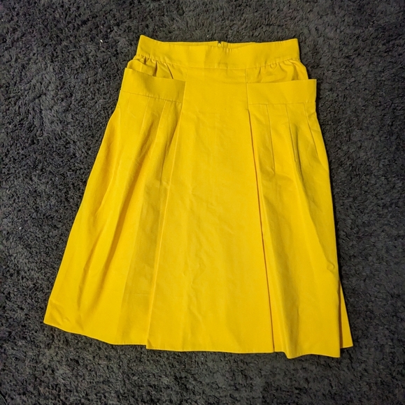 Gucci 2007 knee length yellow skirt - Picture 1 of 8